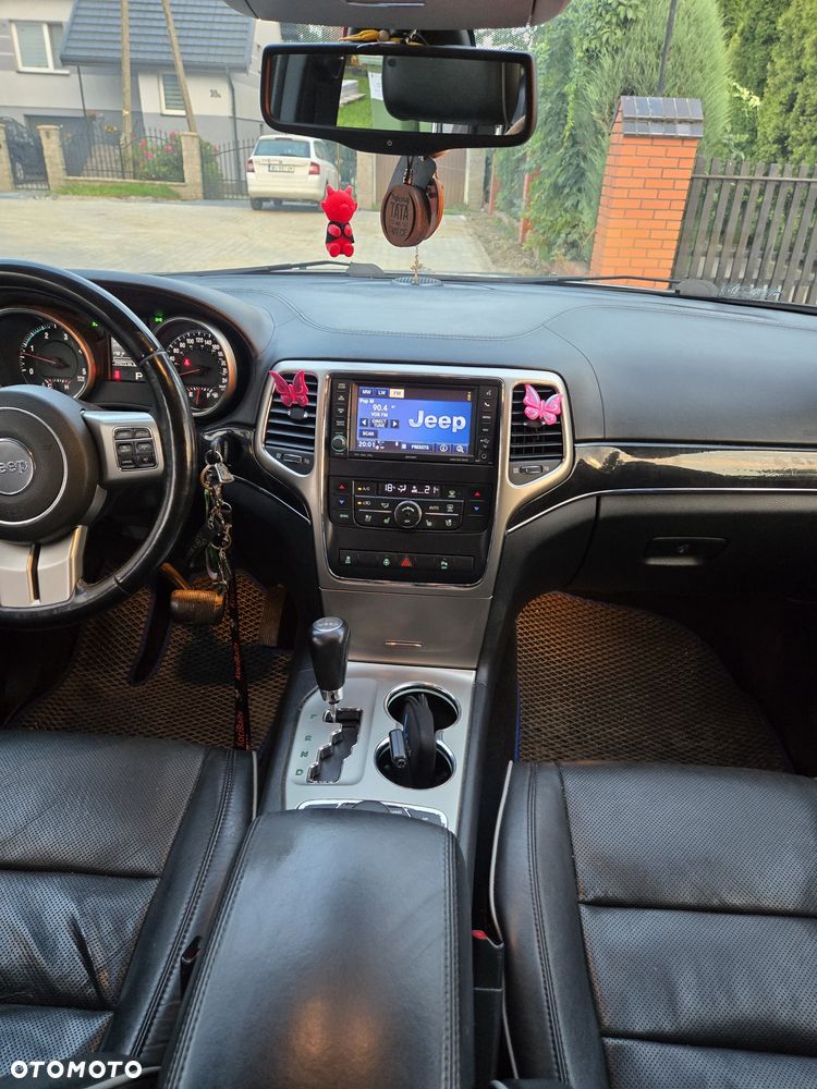 Jeep Grand Cherokee - 8
