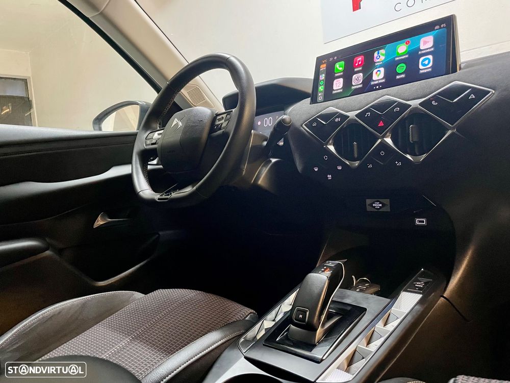 DS DS3 1.2 PureTech Performance Line + EAT8 - 32