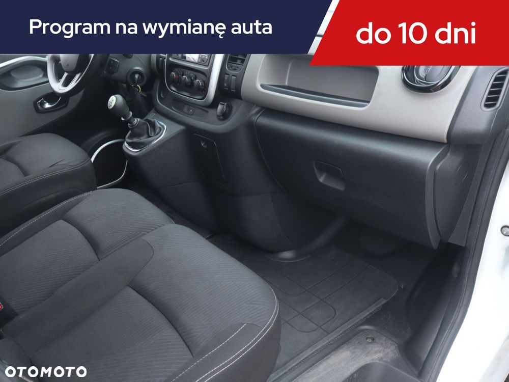 Renault trafic - 10