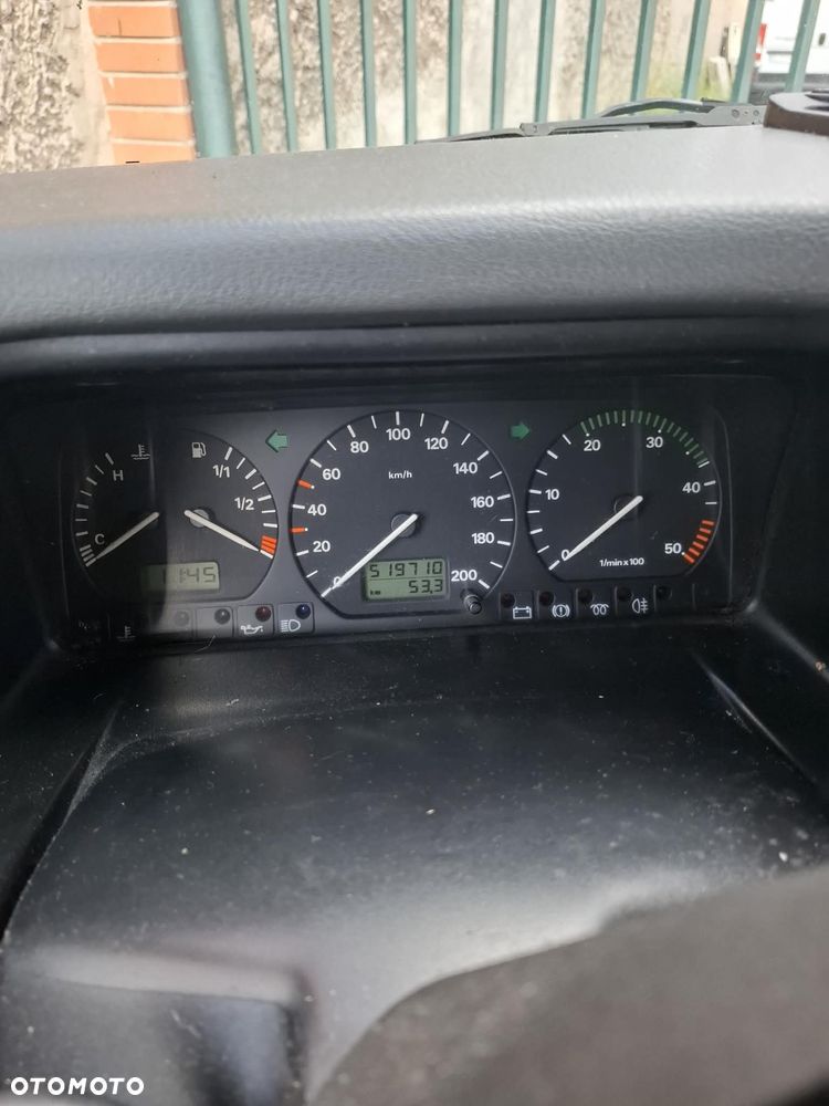 Volkswagen Multivan - 5