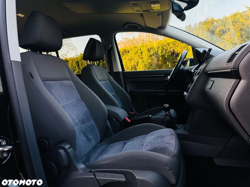 Volkswagen Touran 2.0 TDI DPF Highline Perfectline - 34