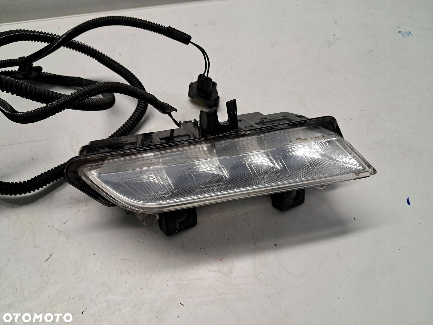Renault Clio IV LEWA PRAWA lampa LED DRL instalacja zderzaka halogenów KPL - 3