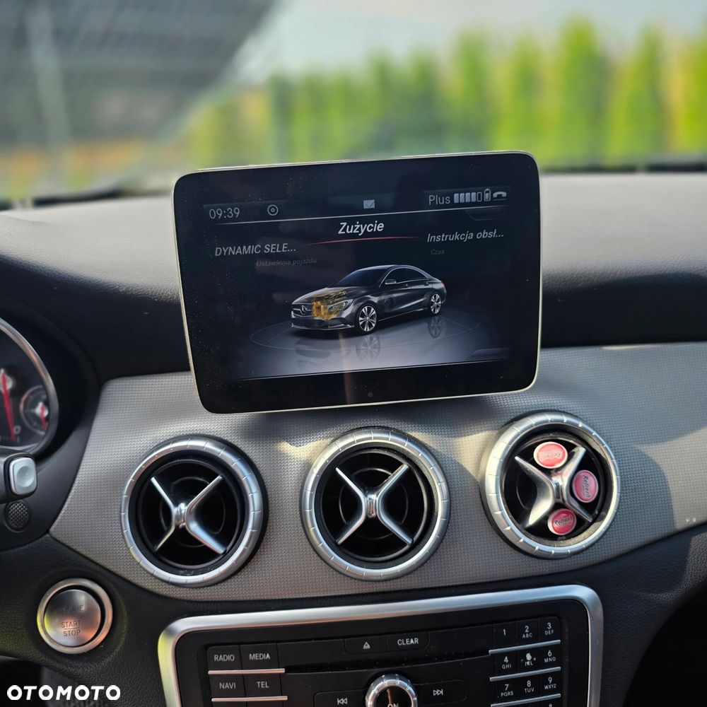 Mercedes-Benz CLA 250 4-Matic - 16