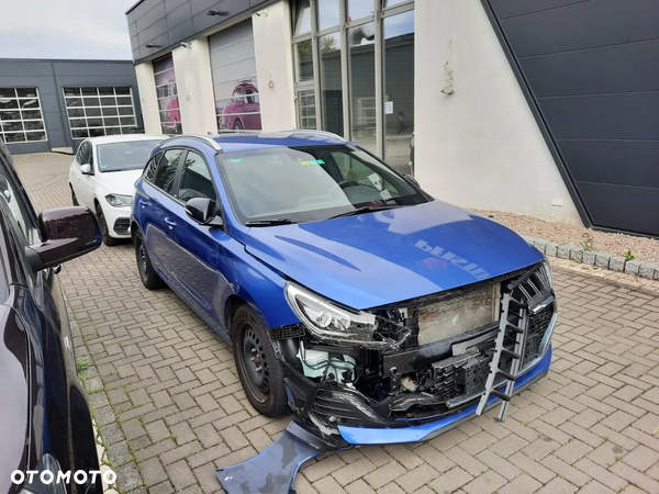 Hyundai i30 1.4 T-GDI Classic +