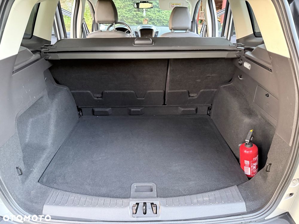 Ford Kuga - 3