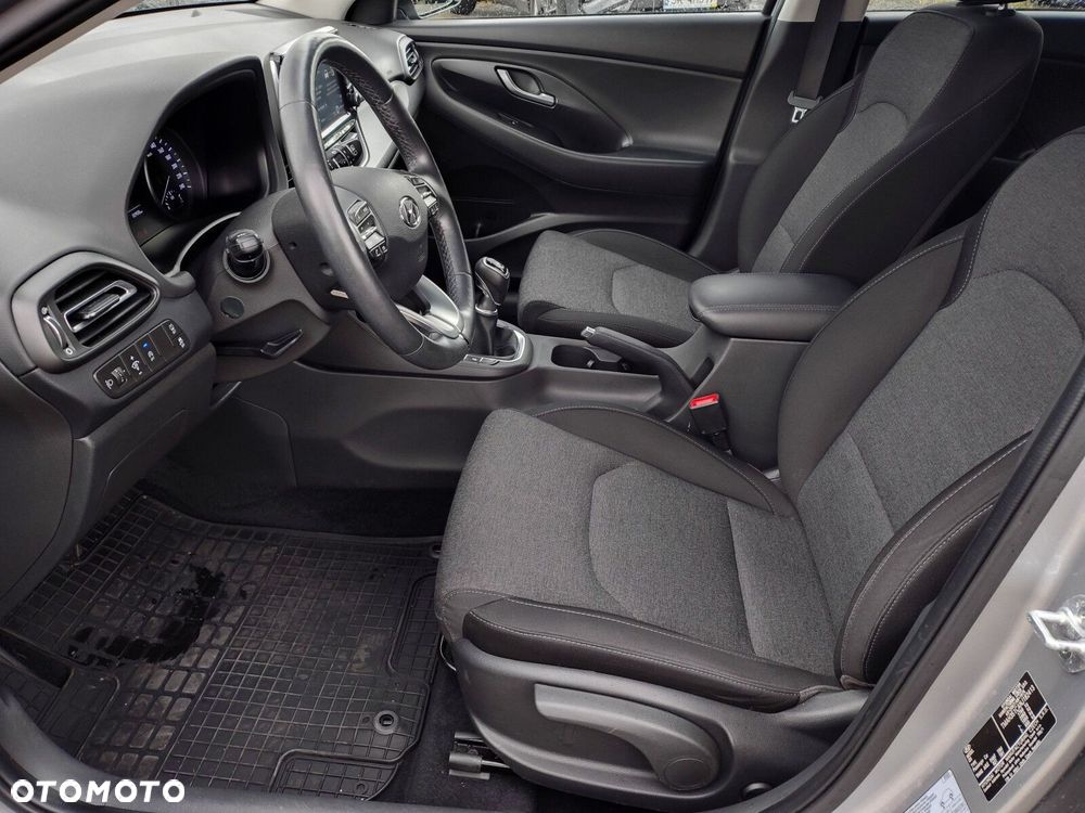 Hyundai i30 1.5 DPI Smart - 14