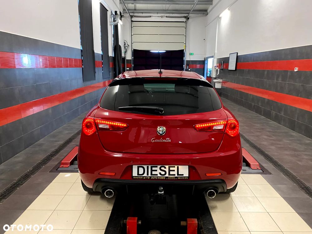Alfa Romeo Giulietta 2.0 JTDM Exclusive - 12