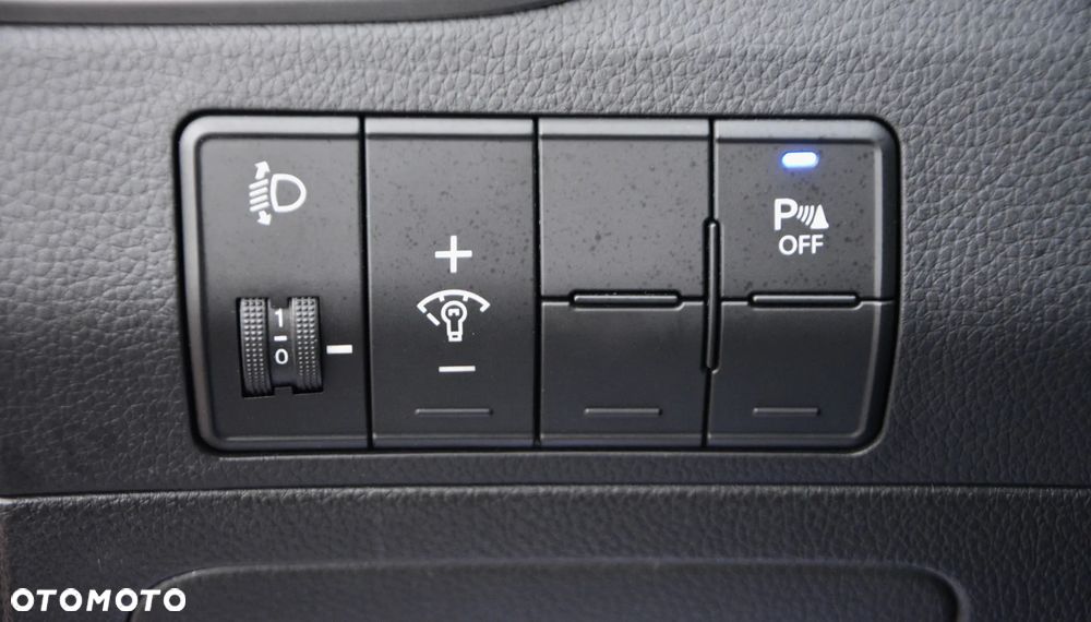 Hyundai i30 1.6 CRDI Fifa World Cup Edition - 12