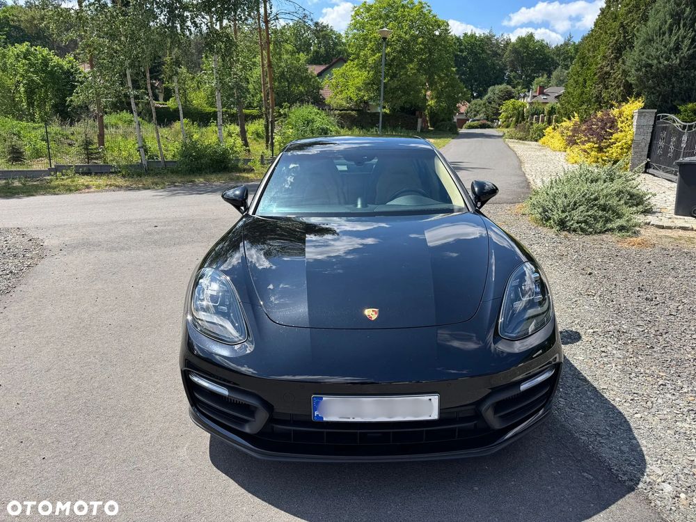 Porsche Panamera 4 E-Hybrid - 5