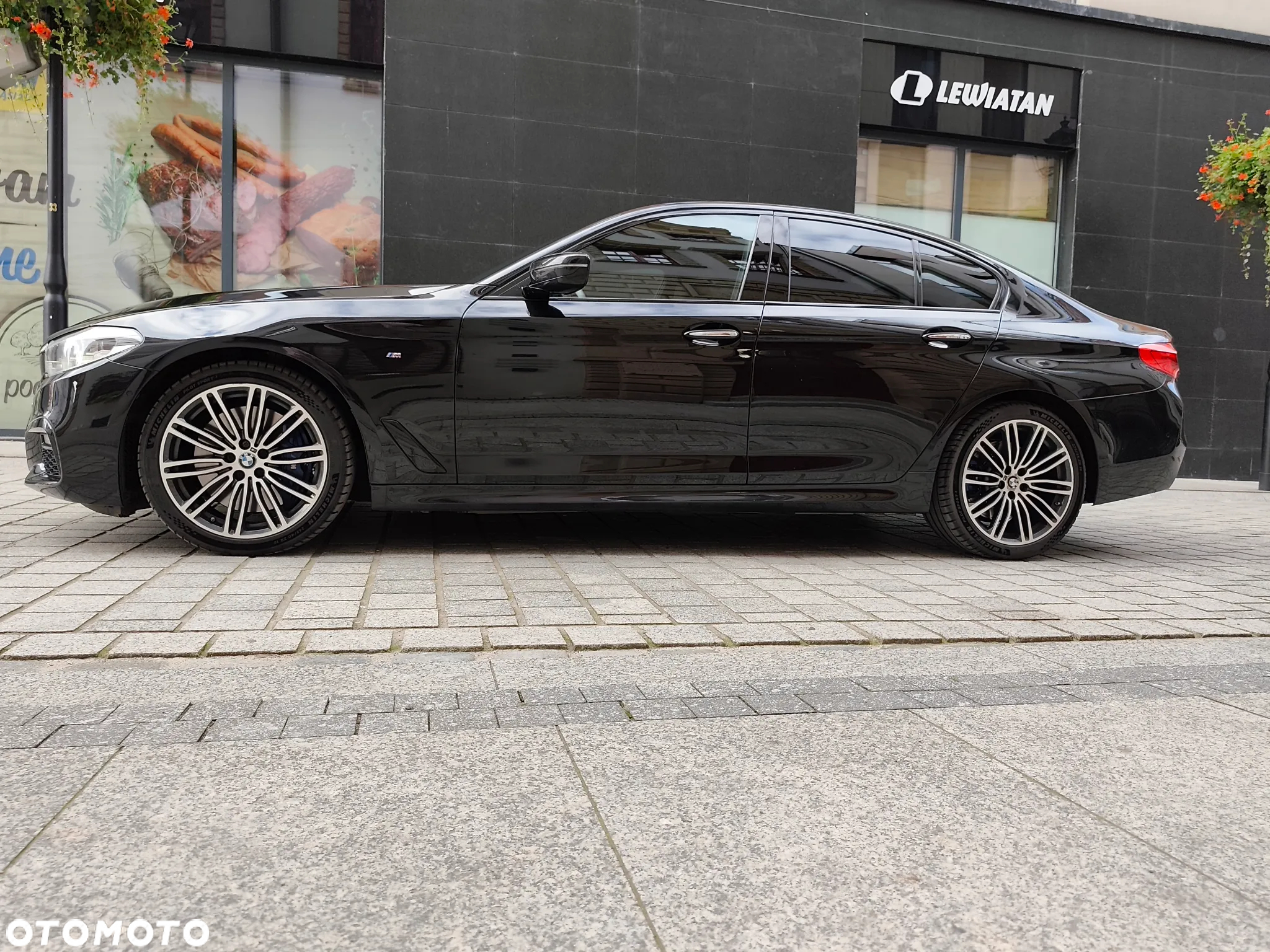 BMW Seria 5 540d xDrive M Sport Edition - 17