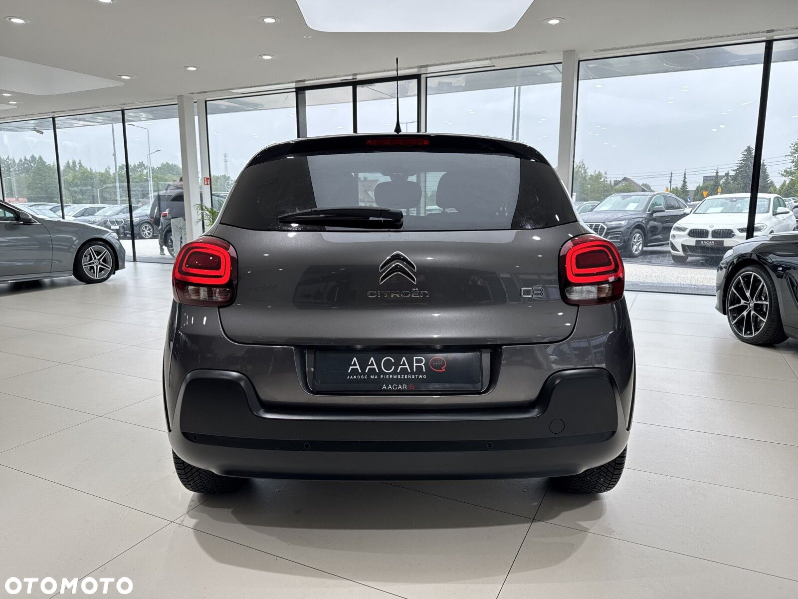 Citroën C3 1.2 PureTech Shine - 4