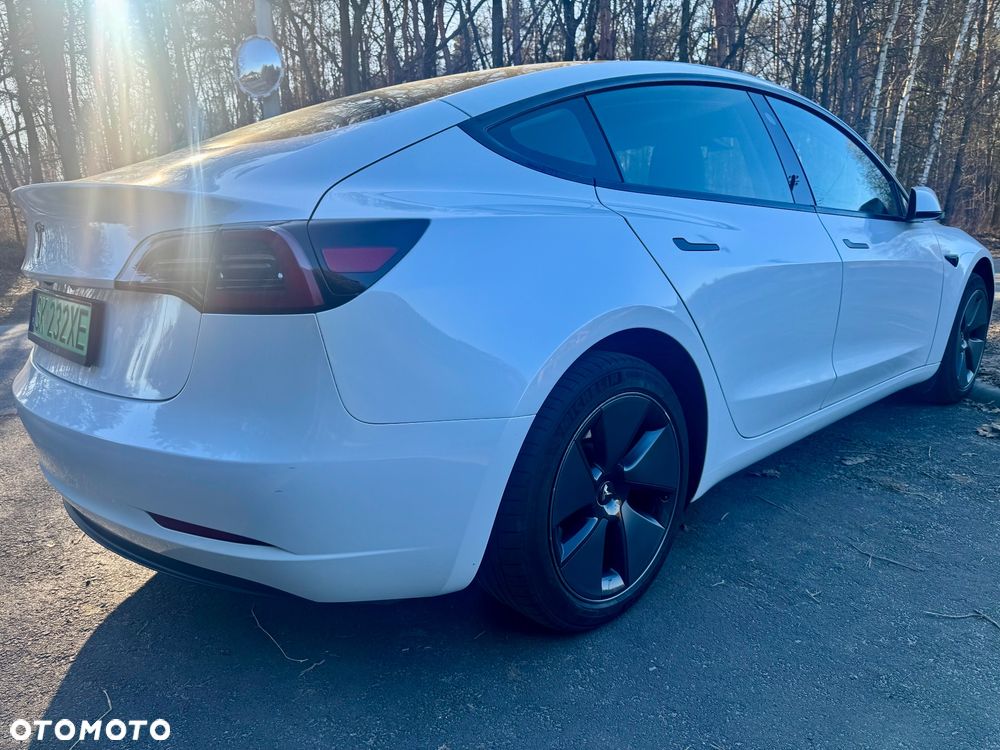 Tesla Model 3 - 13