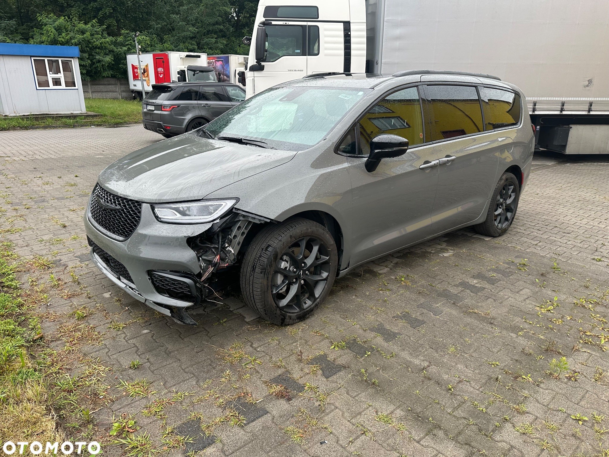 Chrysler Pacifica - 7
