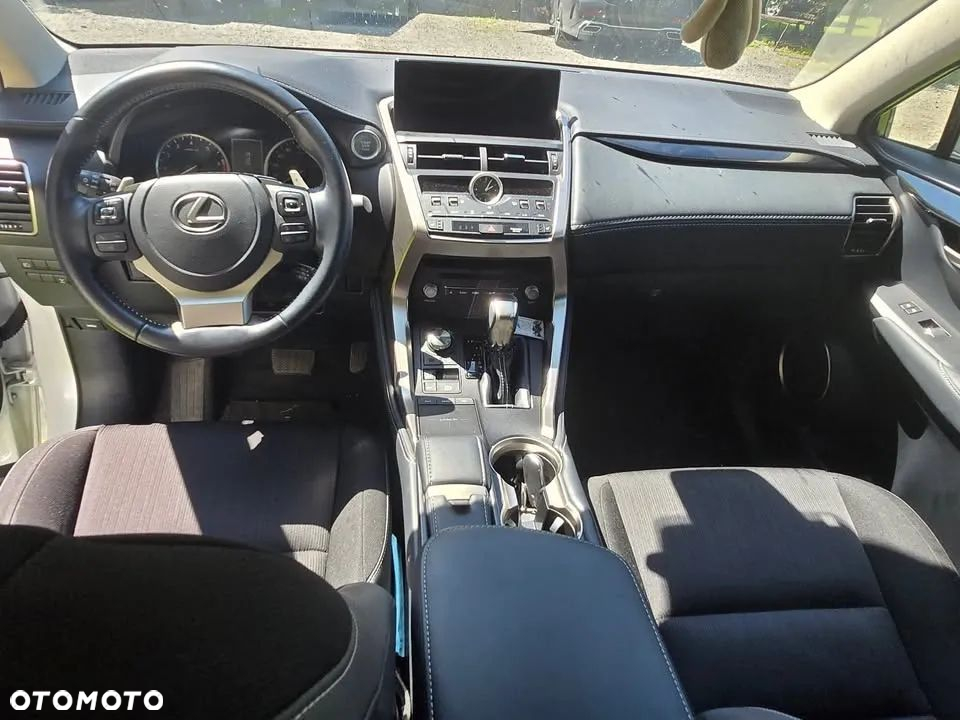 Lexus NX 300 Business Edition AWD - 6