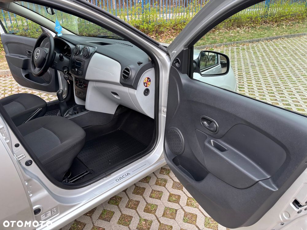 Dacia Sandero 1.2 16V - 10