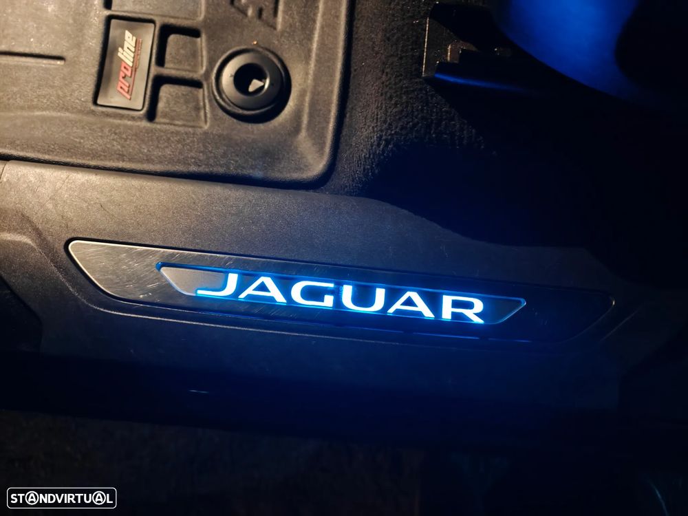 Jaguar F-Pace 20d AWD Aut. R-Sport - 23