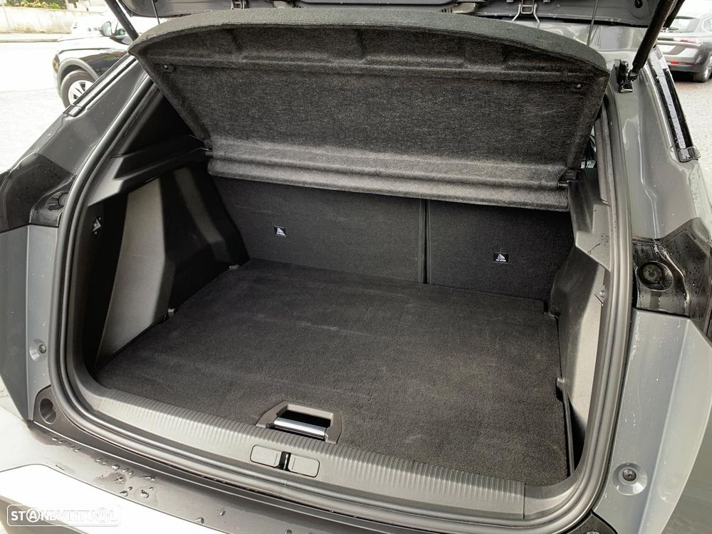 Peugeot 2008 1.5 BlueHDi Allure EAT8 - 8
