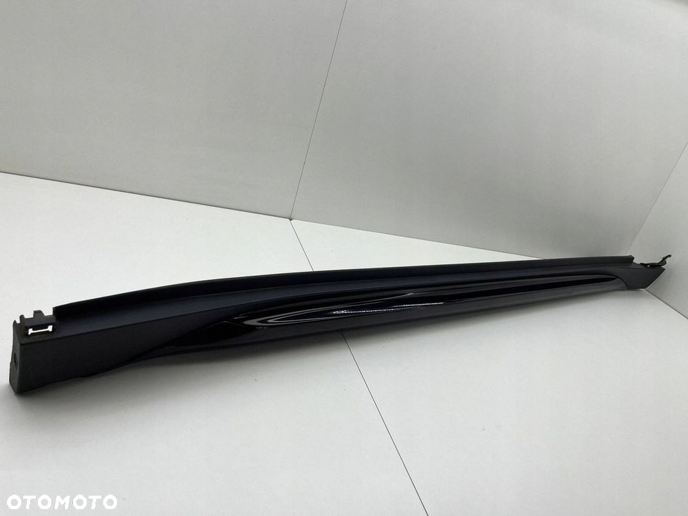 BMW X1 E84 PRAWA NAKŁADKA PROGOWA 7332328 - 1