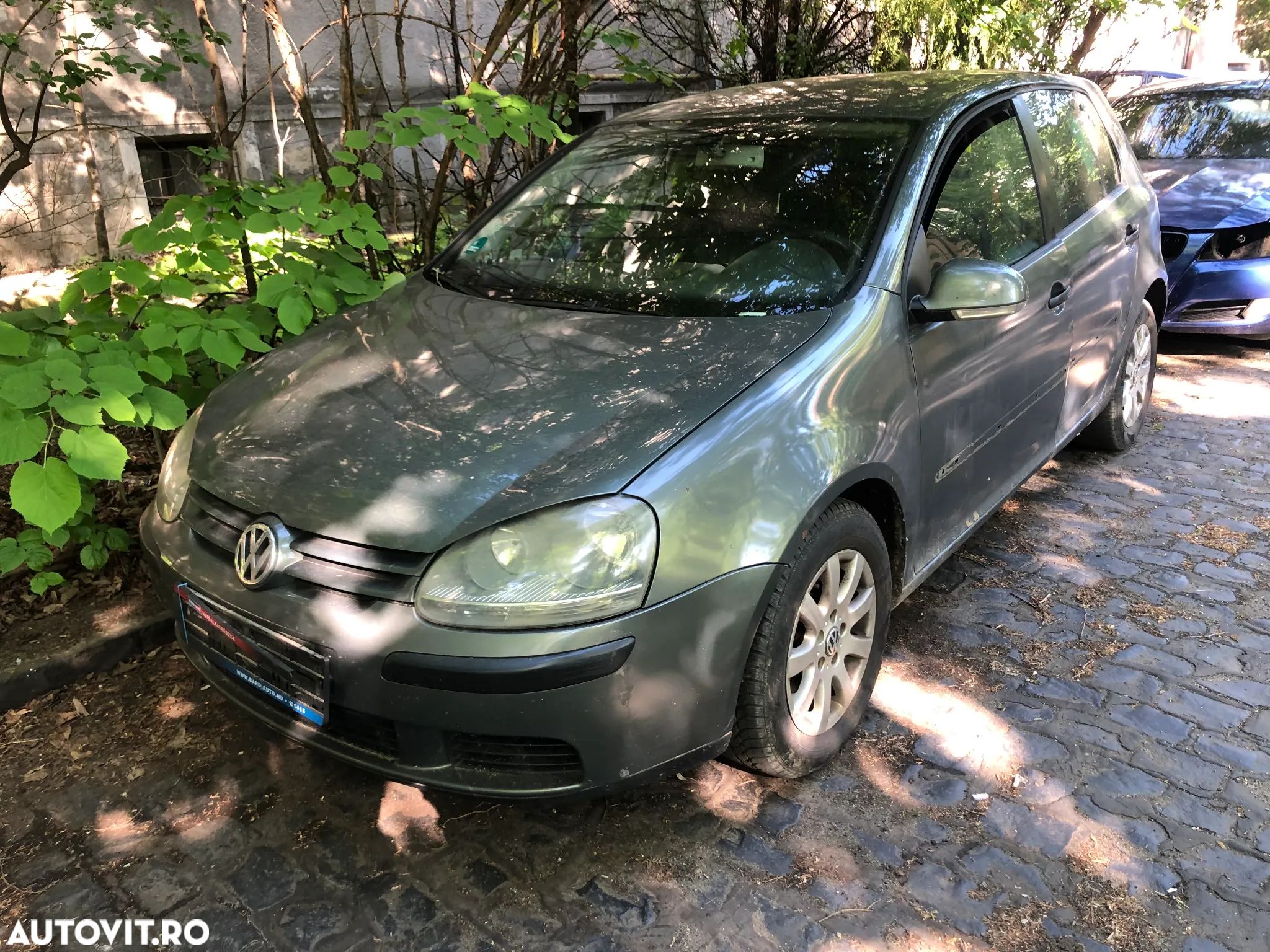 Dezmembrez VW Volkswagen Golf 5 1.6 FSI BAG LA6Q 2006 - 1