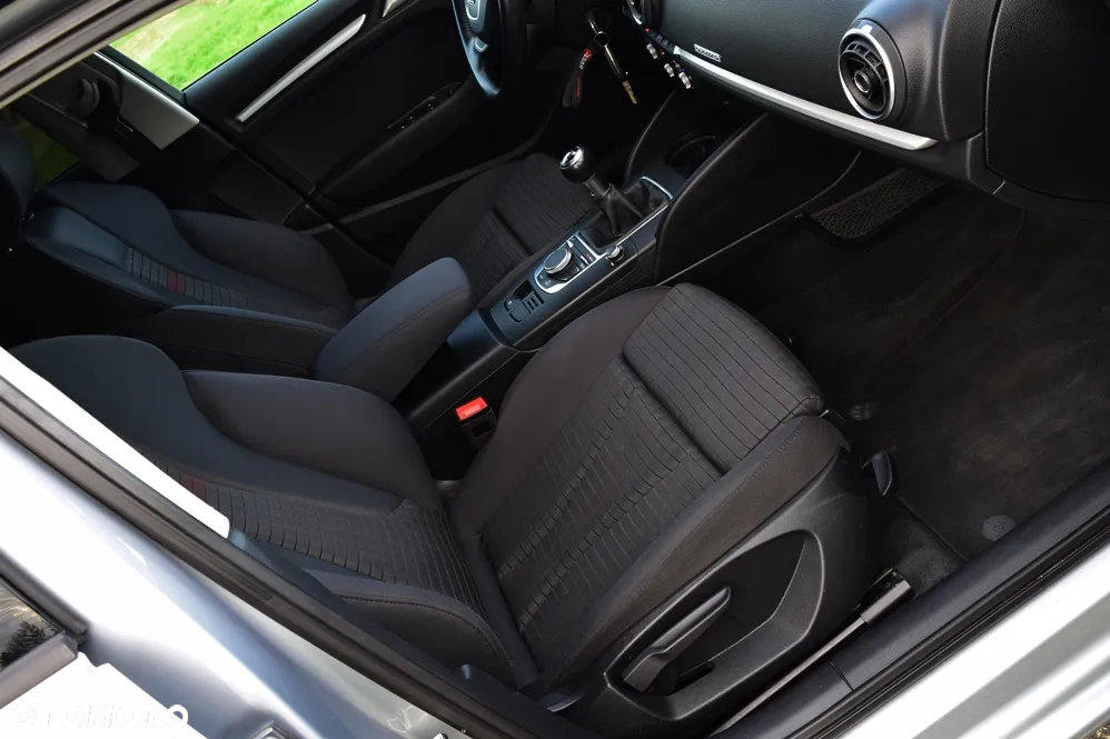 Audi A3 2.0 TDI Sportback (clean diesel) quattro Ambiente - 19