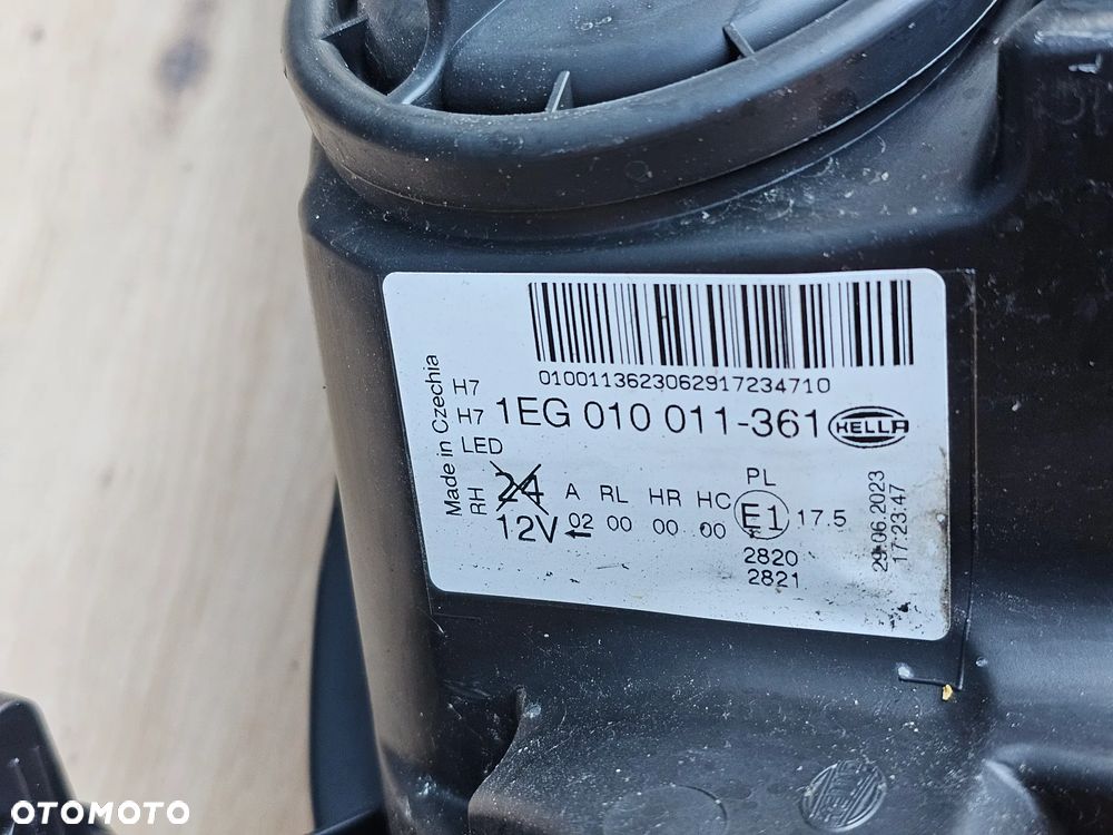 LAMPA PRAWA PRZEDNIA PRAWY PRZÓD OPEL ASTRA J CIEMNA !!!Z LED!!! 100% OK EUROPA BARDZO ŁADNA - 13