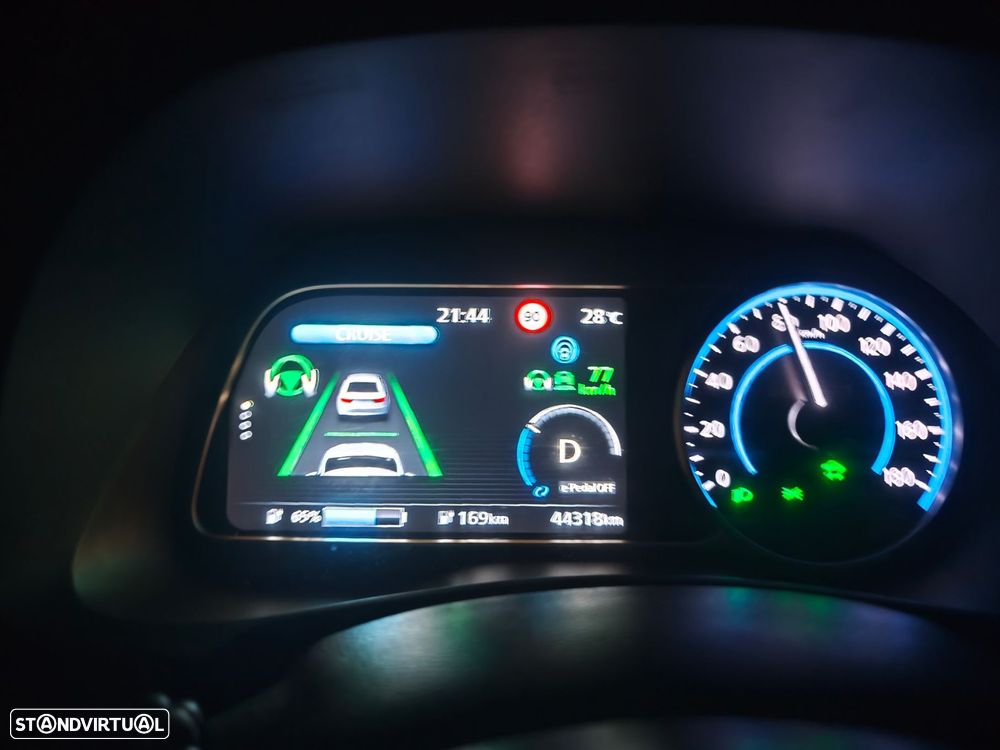 Nissan Leaf N-Connecta Full Led - 18