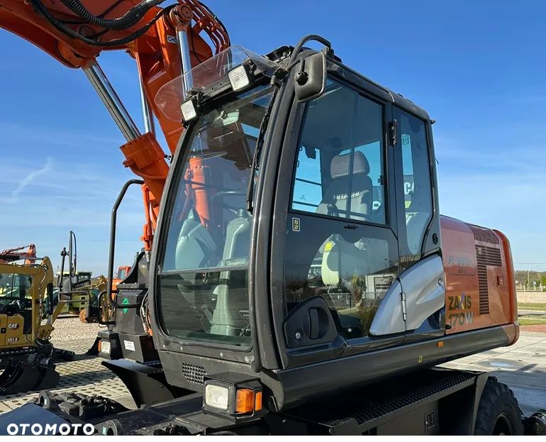 Hitachi ZX170W-5B - 19