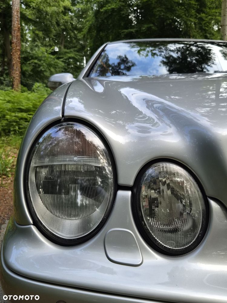 Mercedes-Benz CLK - 8