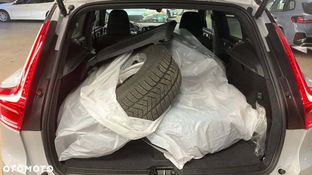 Volvo XC 40 T3 Geartronic RDesign - 14