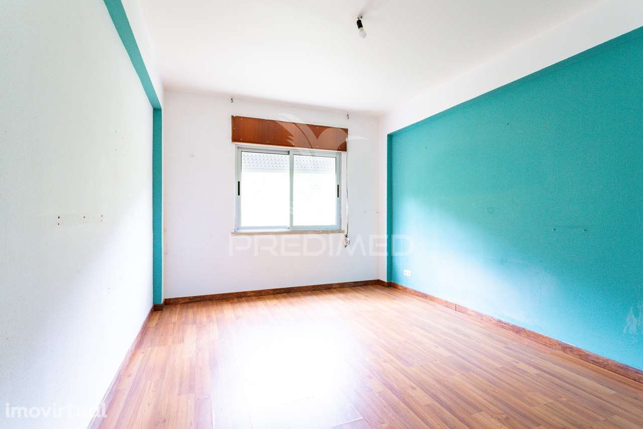 T2 para Remodelação Total | Vila Franca de Xira - Grande imagem: 3/22