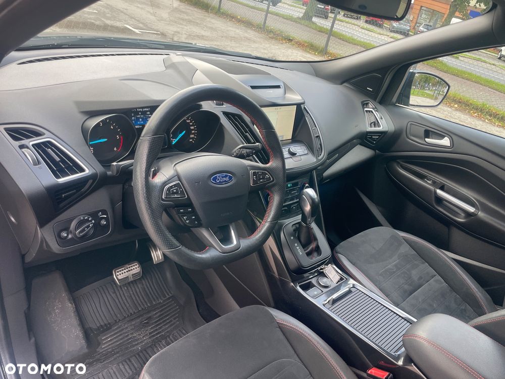 Ford Kuga 2.0 TDCi 2x4 ST-Line - 17