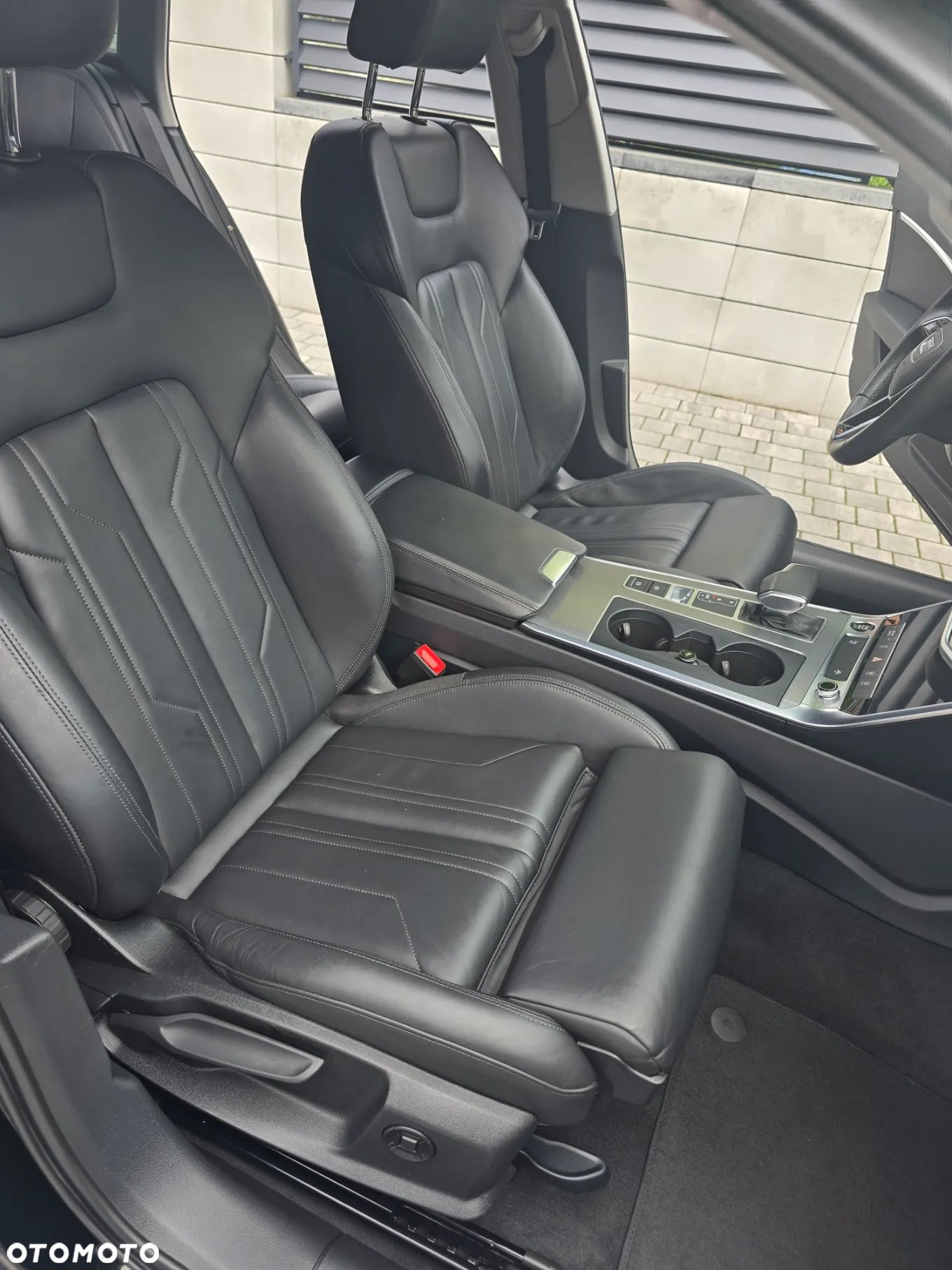 Audi A6 Avant - 16