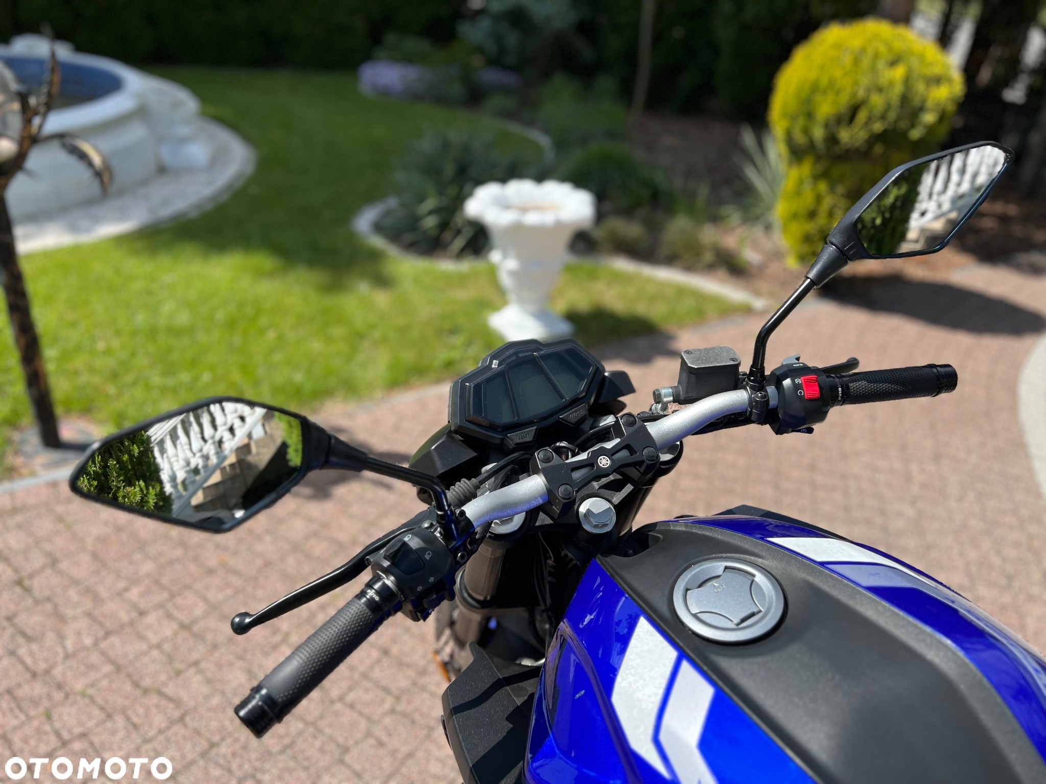 Yamaha MT - 33