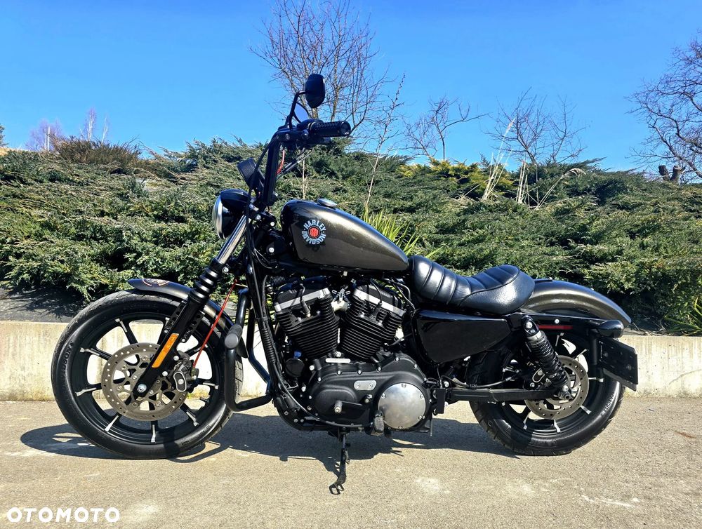 Harley-Davidson Sportster Iron 883 - 1