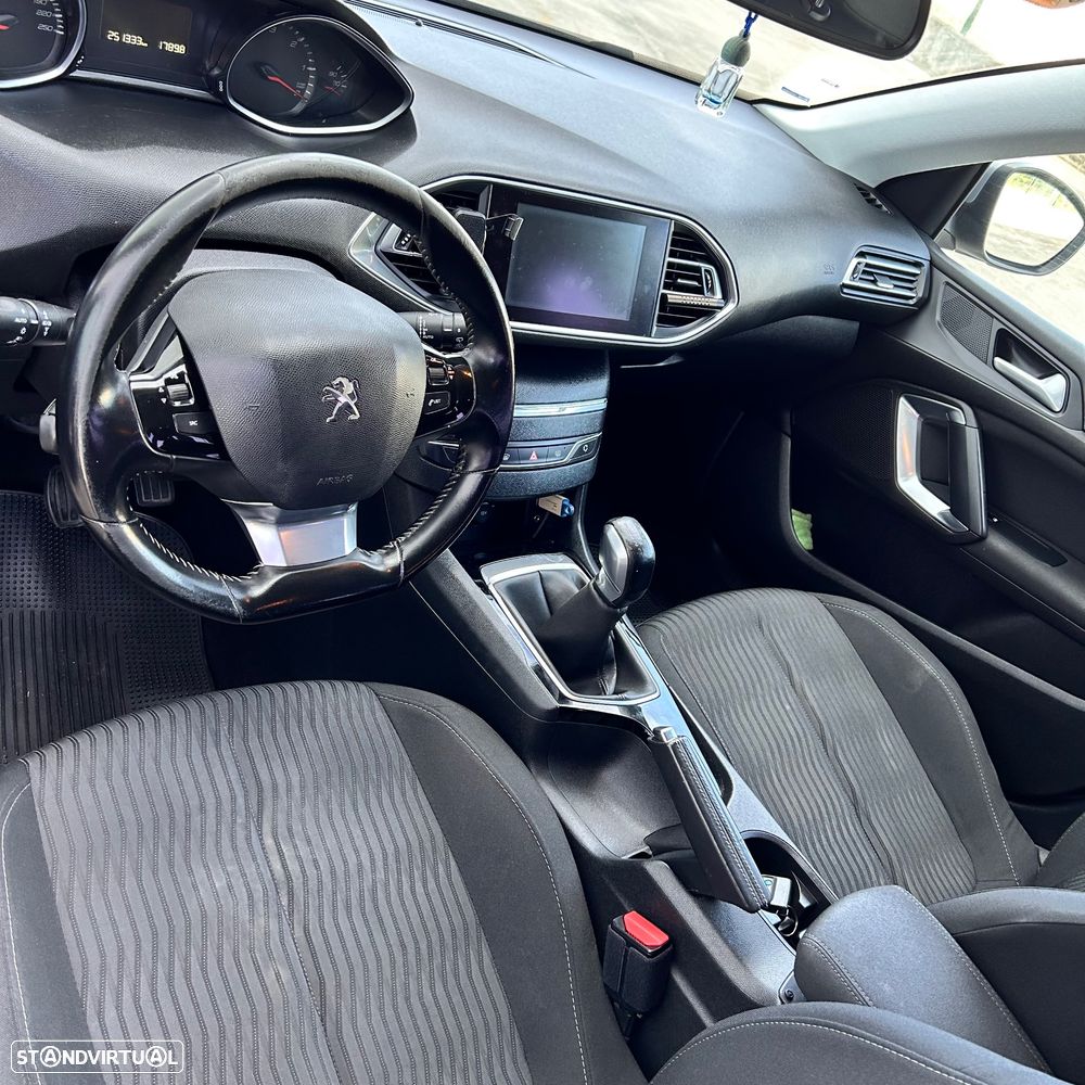 Peugeot 308 - 5