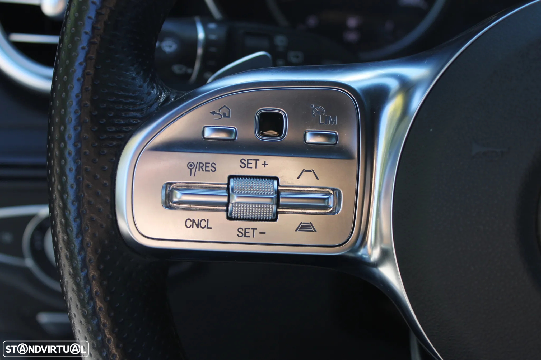 Mercedes-Benz GLC 300 de 4Matic - 28
