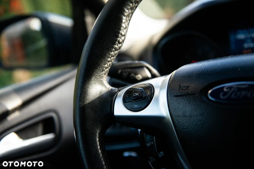 Ford Focus 2.0 TDCi DPF Style+ - 39