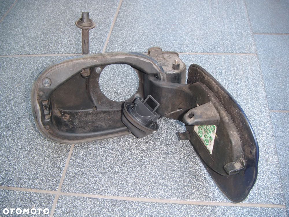 renault modus 06r klapka wlewu paliwa TED44 - 2