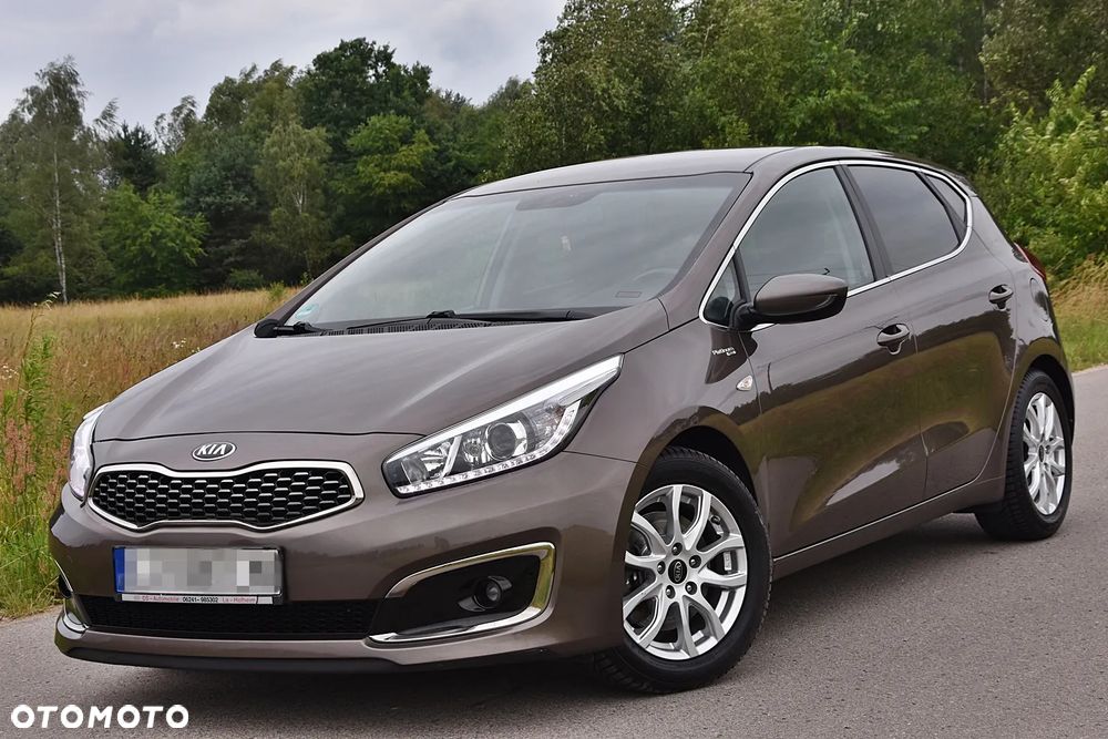 Kia Ceed 1.6 GDI L Business Line - 2