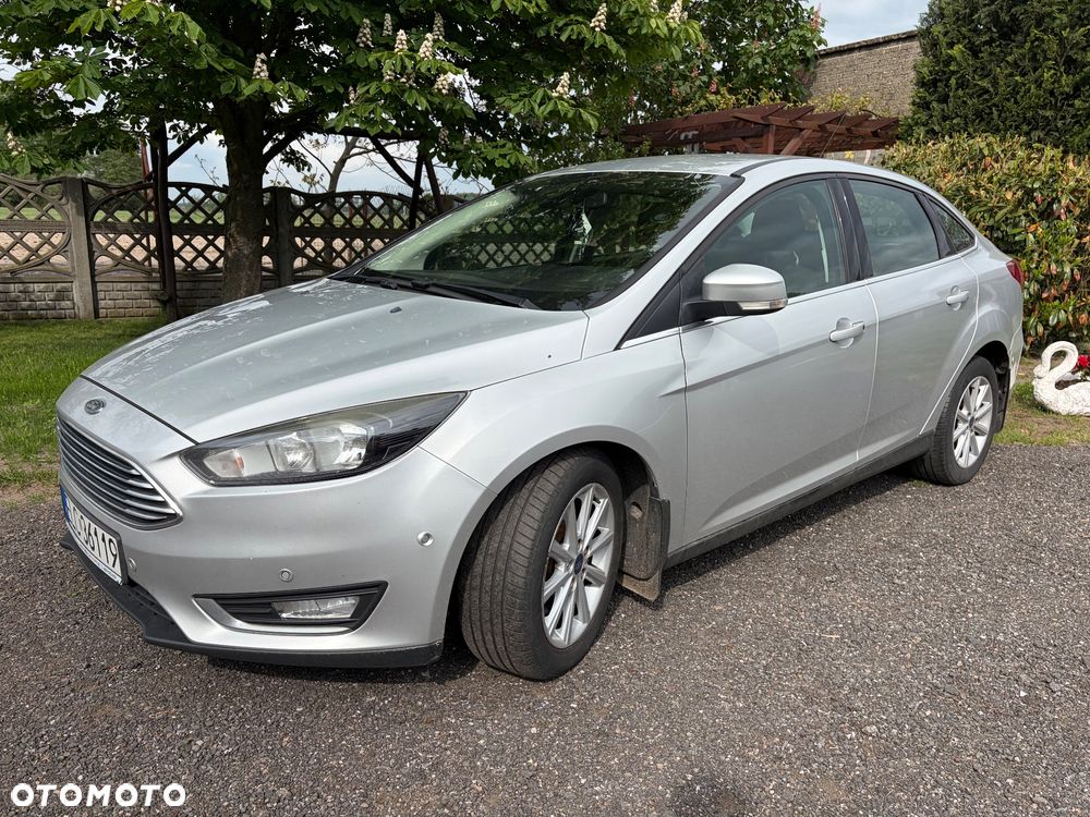 Ford Focus 2.0 TDCi Titanium ASS - 4