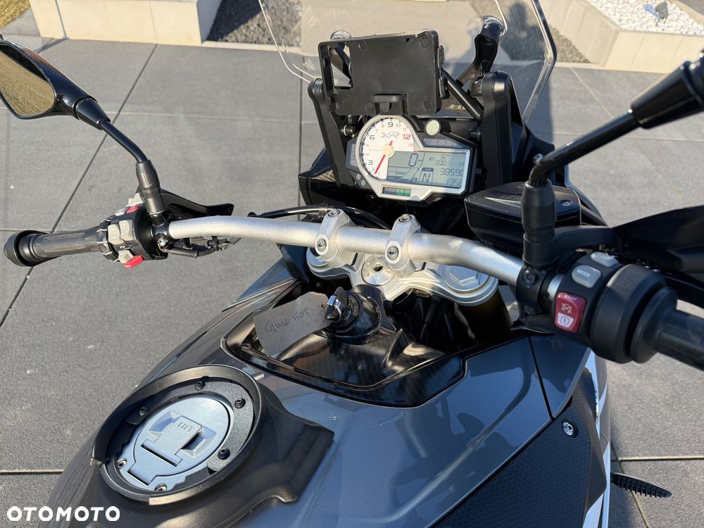 BMW XR - 16