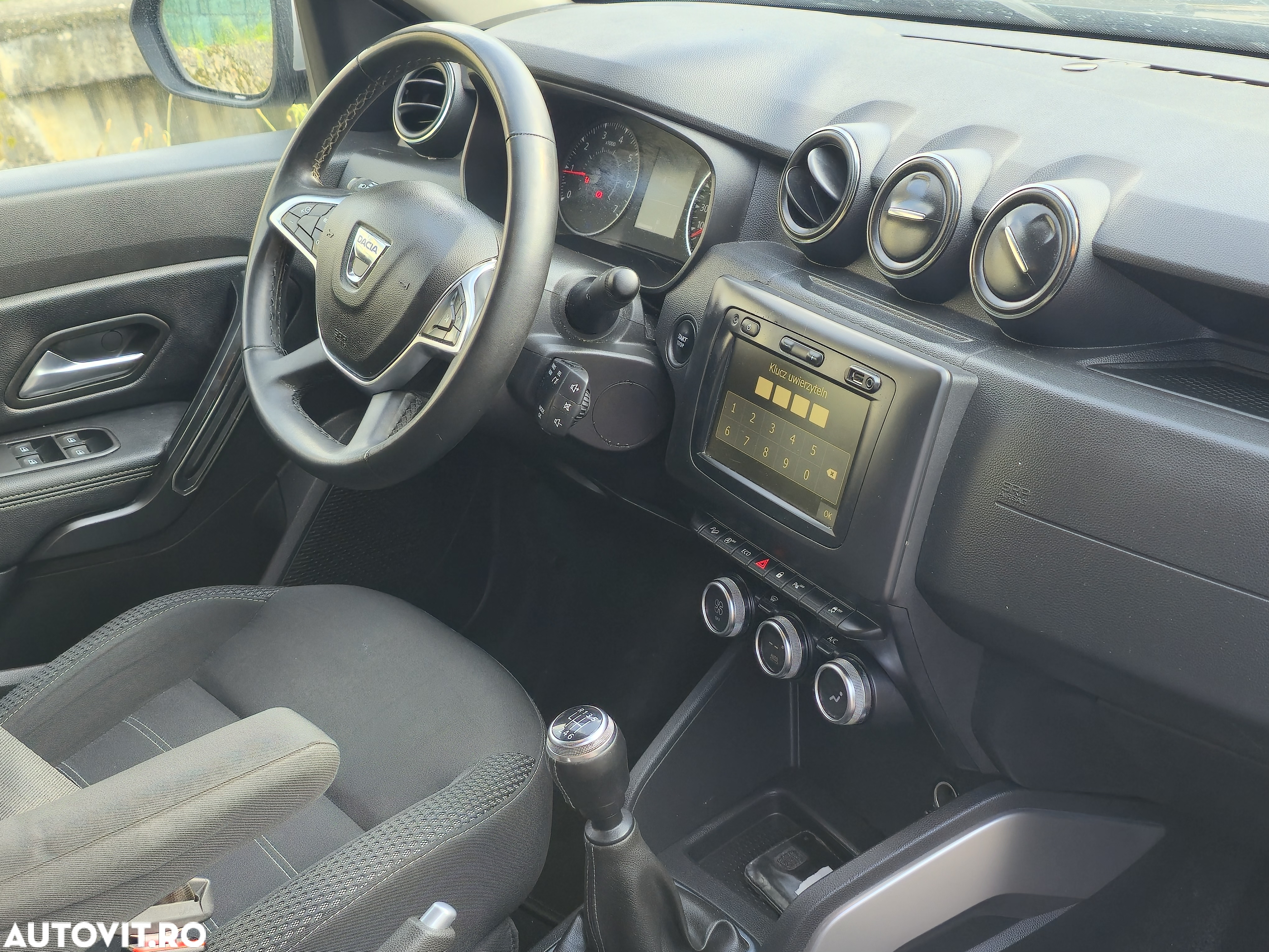 Dacia Duster 1.5 dCi 4WD Prestige jante 17" - 16