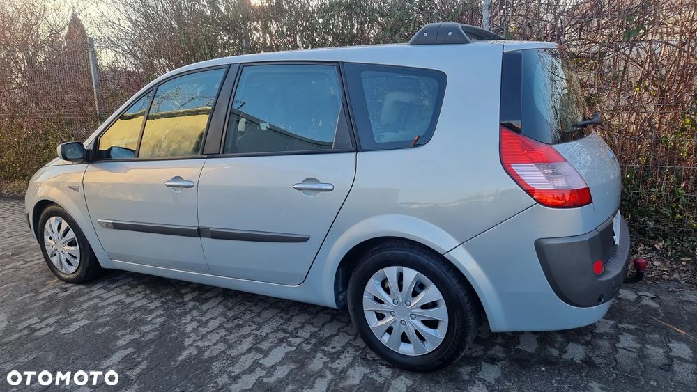 Renault Scenic - 23