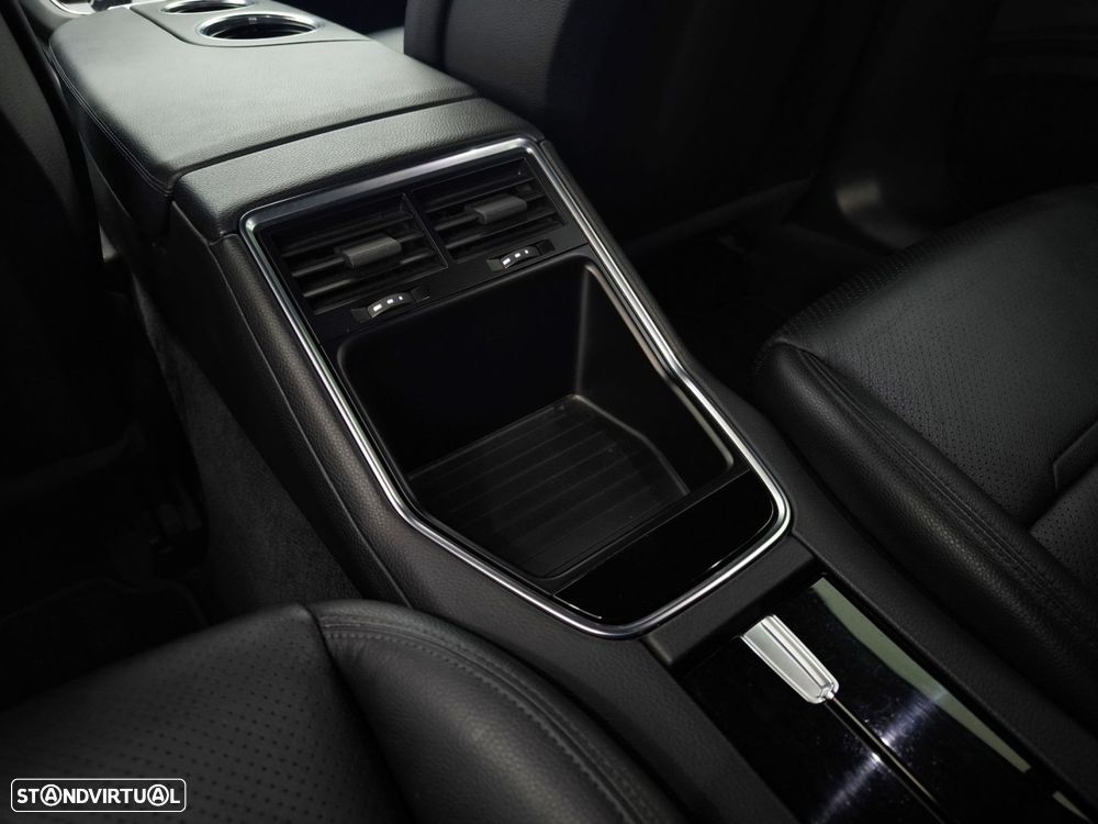 Porsche Panamera - 27