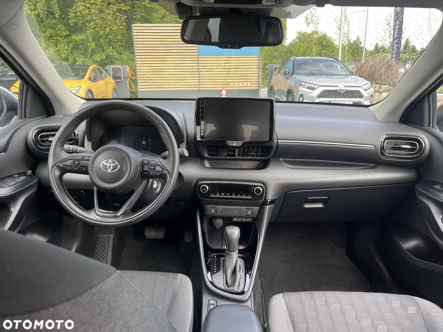 Toyota Yaris - 10