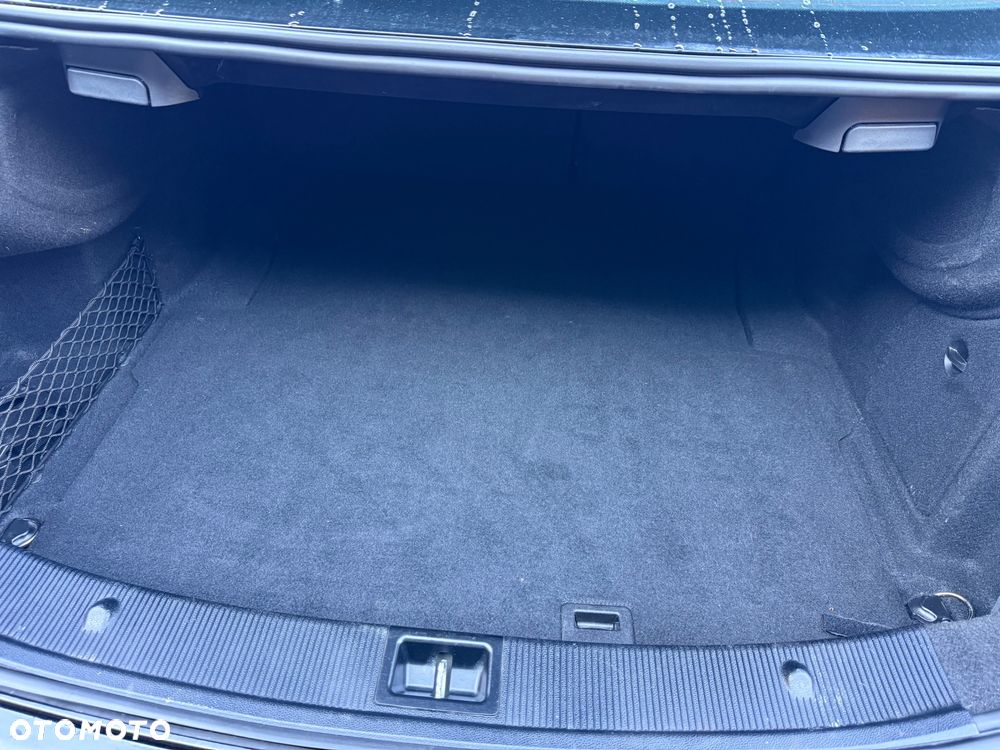 Mercedes-Benz Klasa E 220 CDI 7G-TRONIC Avantgarde - 13