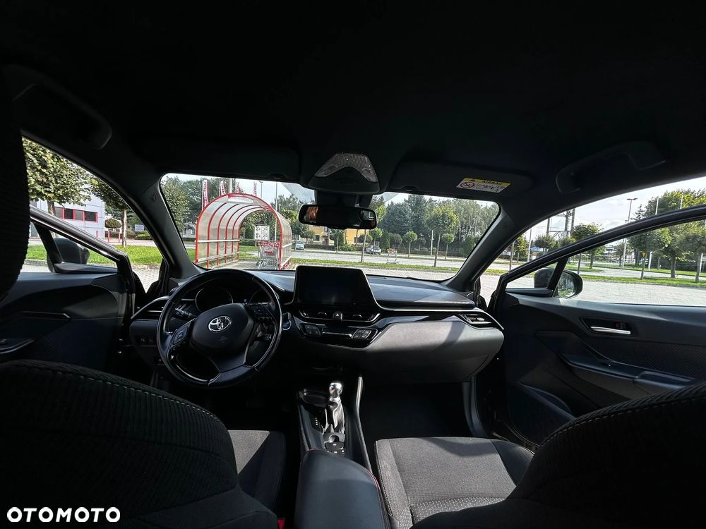 Toyota C-HR - 9