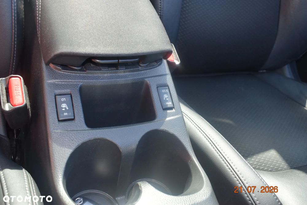 Nissan Qashqai 1.6 DCi Xtronic N-Connecta - 18