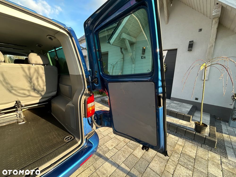 Volkswagen Caravelle - 19