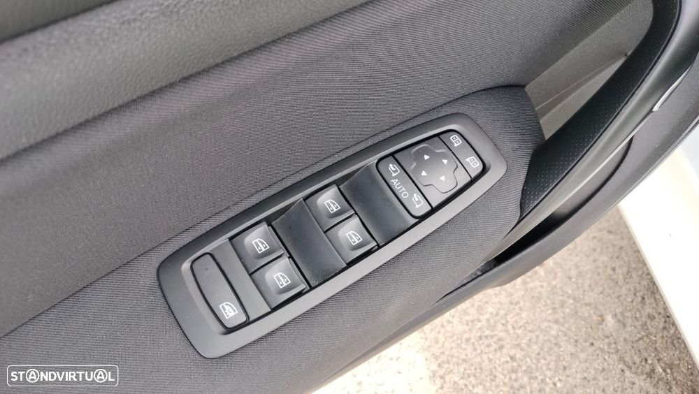 Renault Mégane BLUE dCi 115 EDC LIMITED - 23